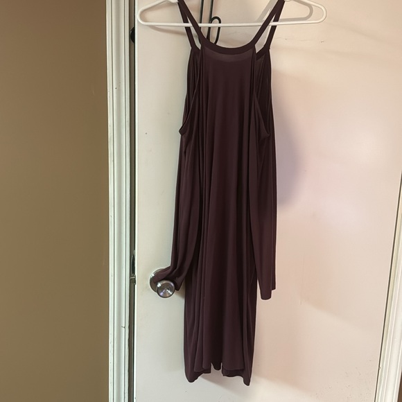 Purple cold shoulder shirt. - Picture 3 of 3